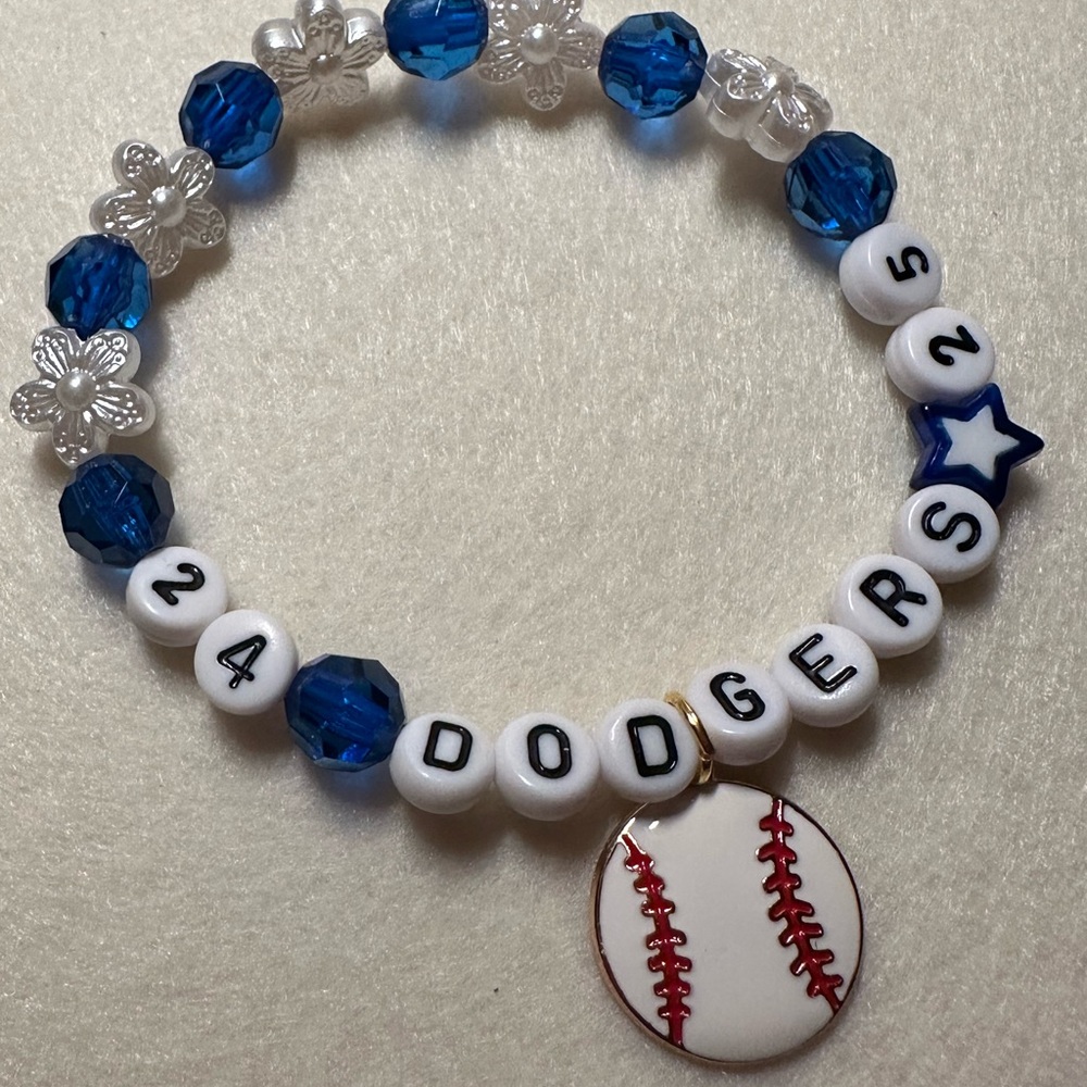 Dodgers WS Back to Back Charm beaded bracelet